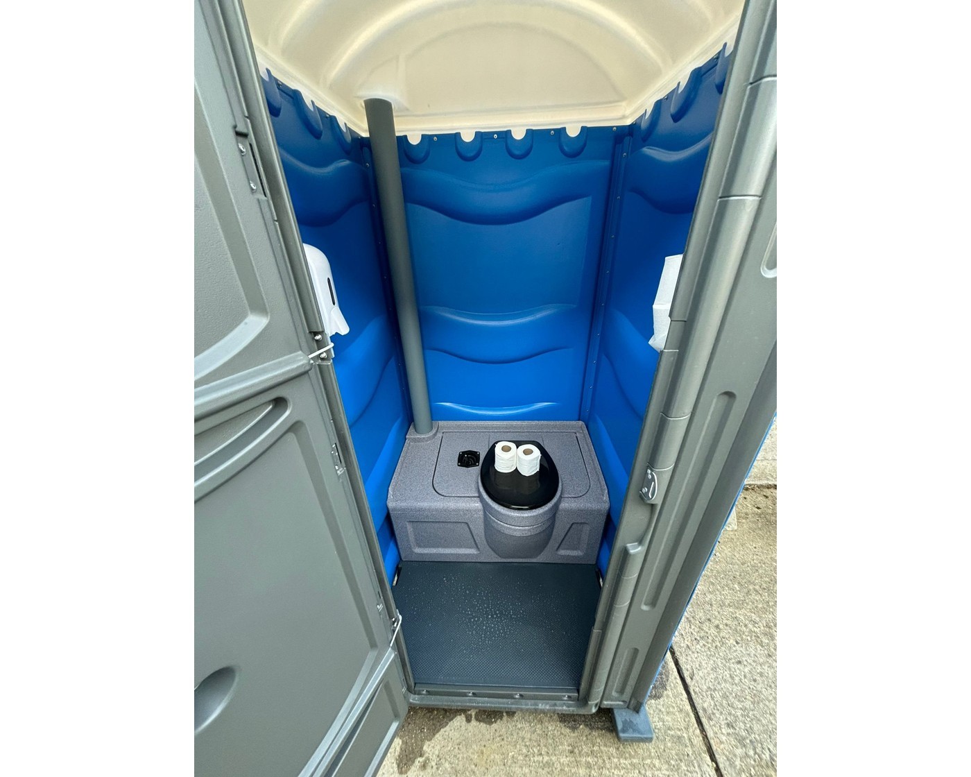 Recirculating Portable Toilet (No Basin)